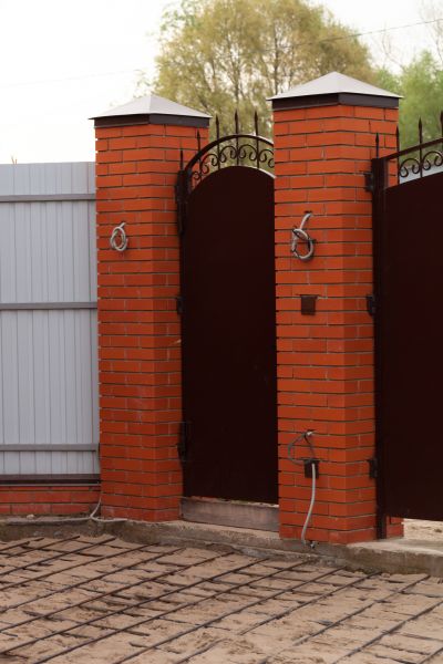 Brick Columns Installation in Columbia